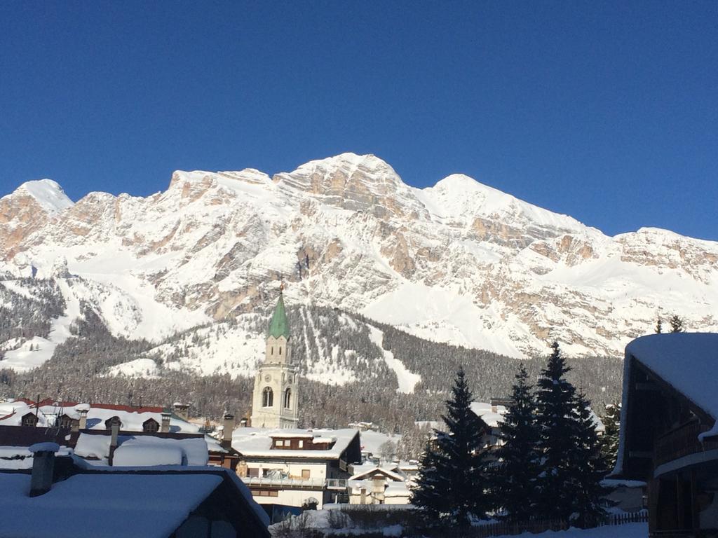 Meuble Villa Neve Cortina dʼAmpezzo Dış mekan fotoğraf