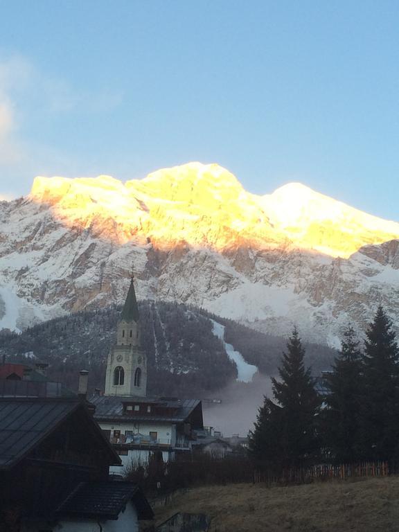 Meuble Villa Neve Cortina dʼAmpezzo Dış mekan fotoğraf