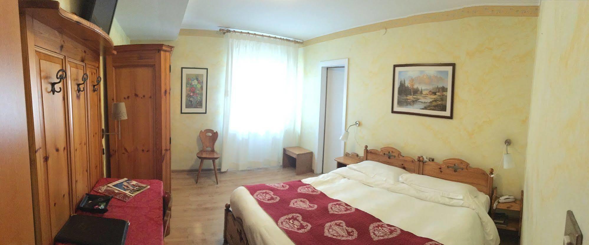 Meuble Villa Neve Cortina dʼAmpezzo Dış mekan fotoğraf
